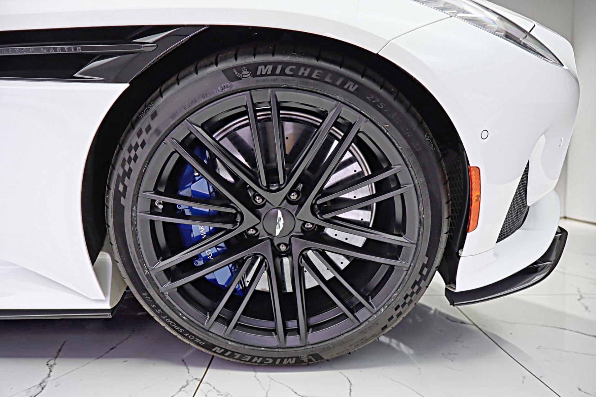 2024 Aston Martin DB12 Base - Photo 56