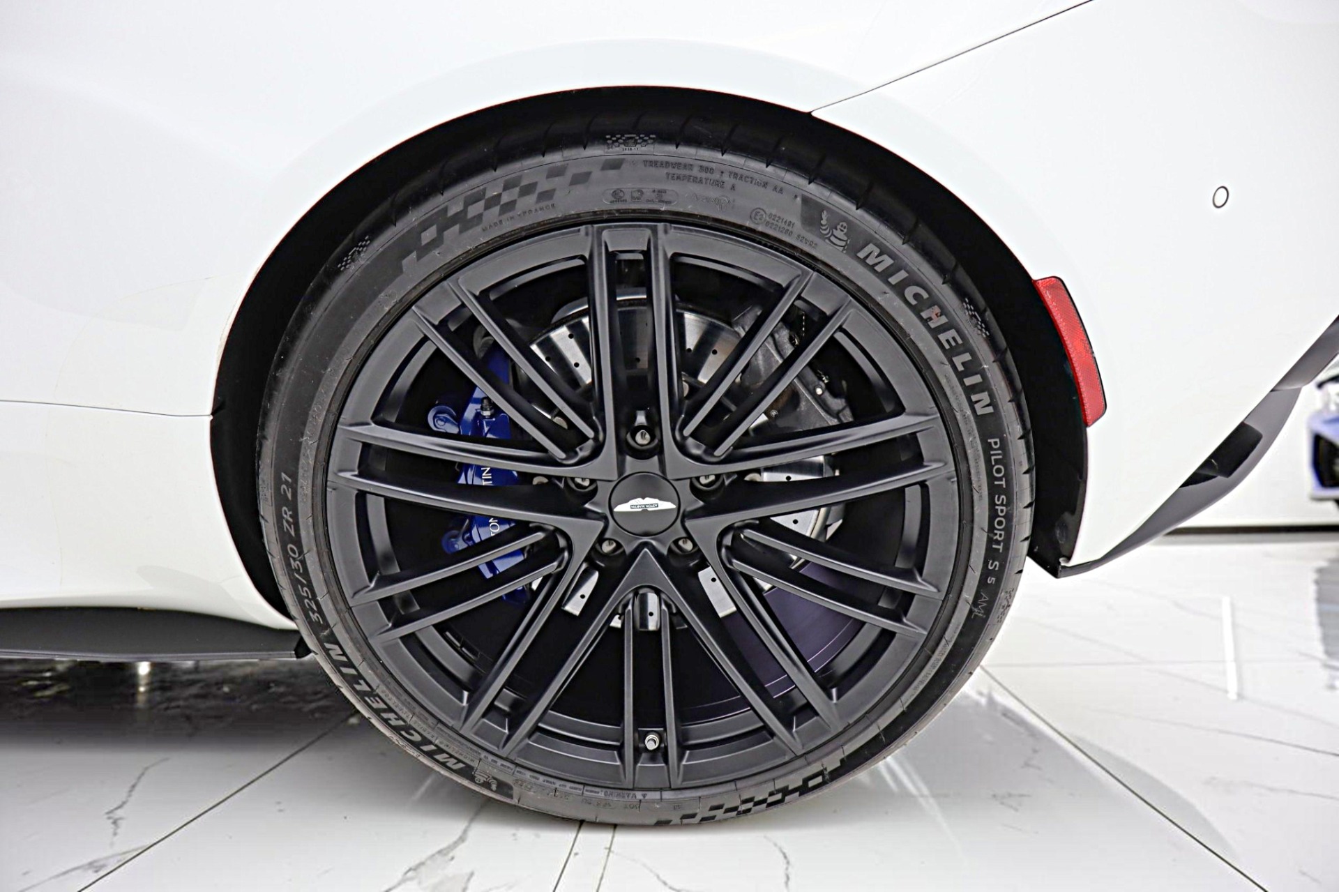 2024 Aston Martin DB12 Base - Photo 58