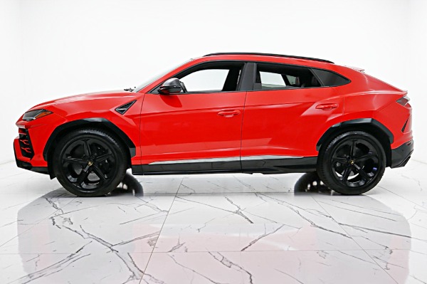 Used 2020 Lamborghini Urus for sale $159,000 at F.C. Kerbeck Aston Martin in Palmyra NJ 08065 3