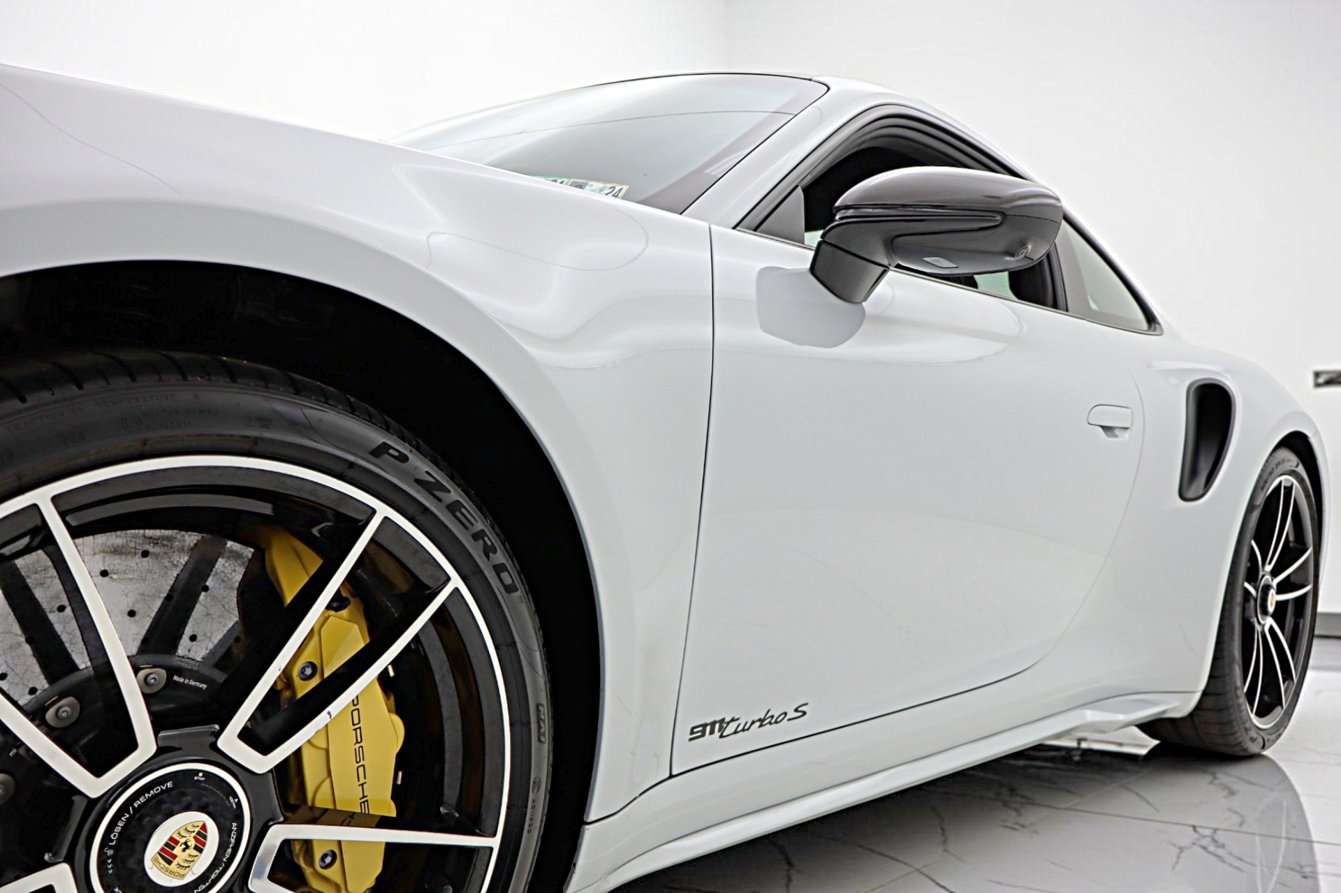 2023 Porsche 911 Turbo S - Photo 12