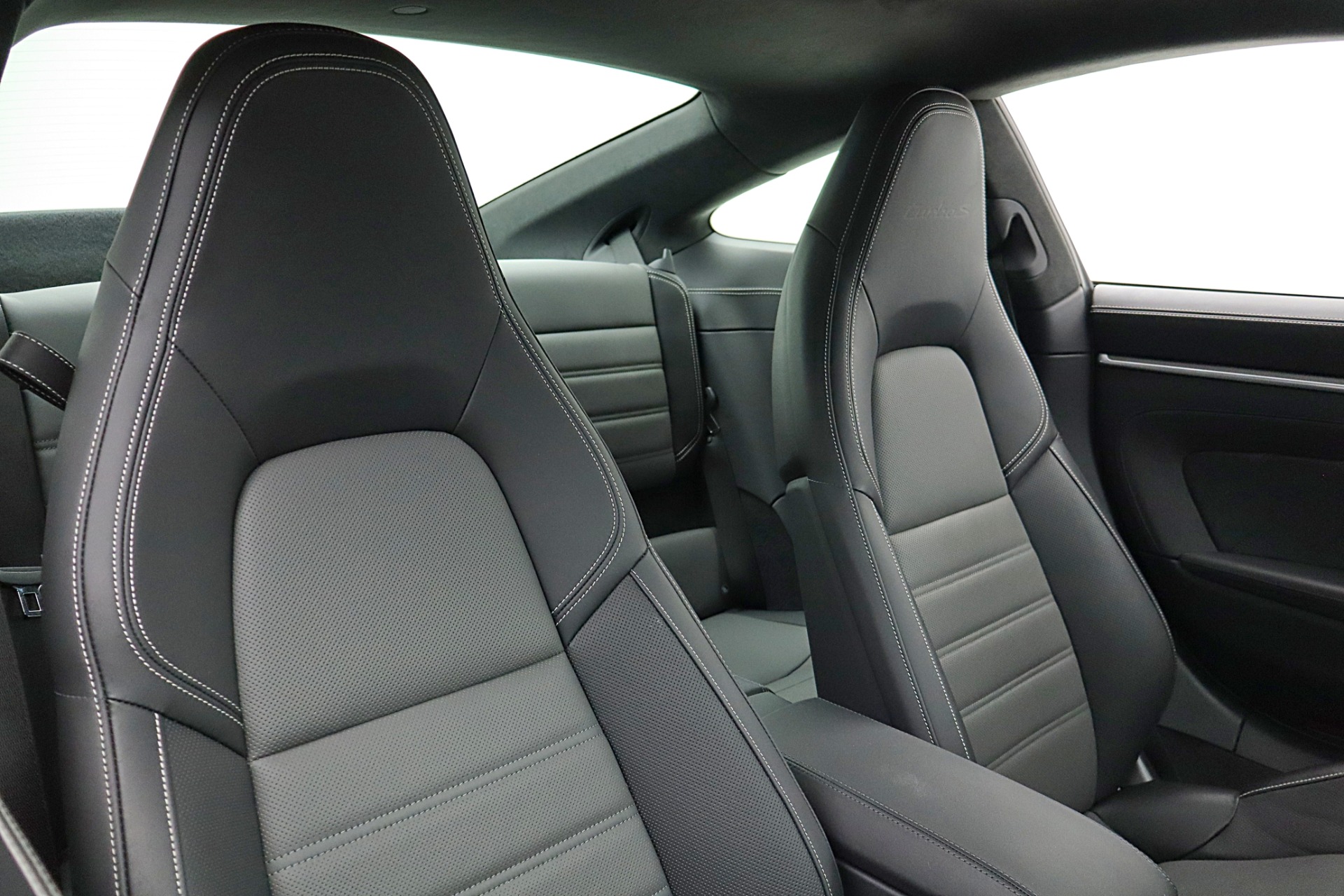 2023 Porsche 911 Turbo S - Photo 27