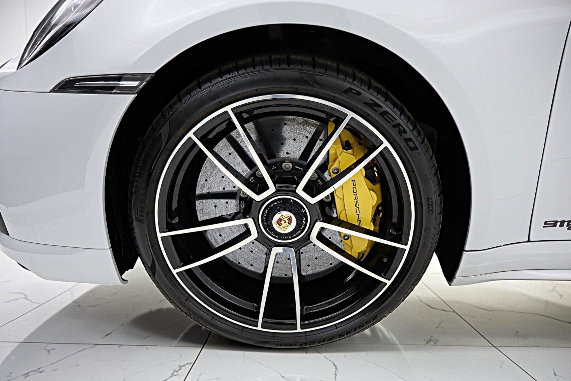 2023 Porsche 911 Turbo S - Photo 39