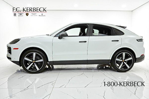 Used 2024 Porsche Cayenne Coupe AWD for sale $79,000 at F.C. Kerbeck Aston Martin in Palmyra NJ 08065 3
