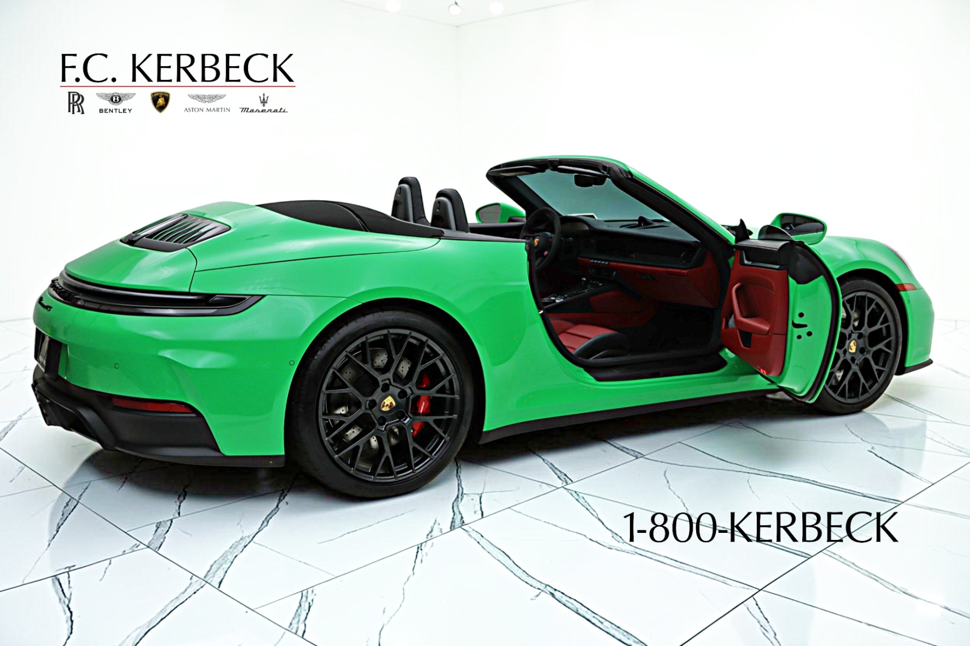 2025 Porsche 911 GTS - Photo 11