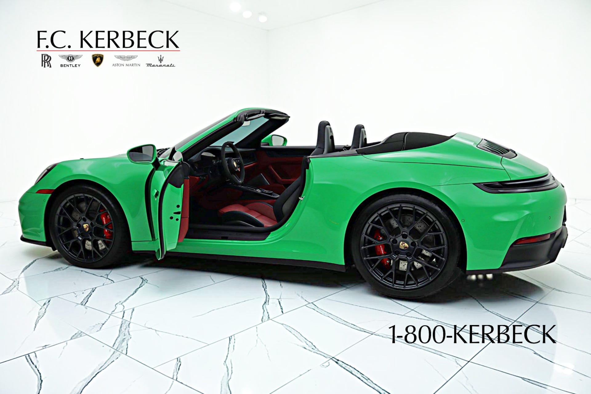 2025 Porsche 911 GTS - Photo 4