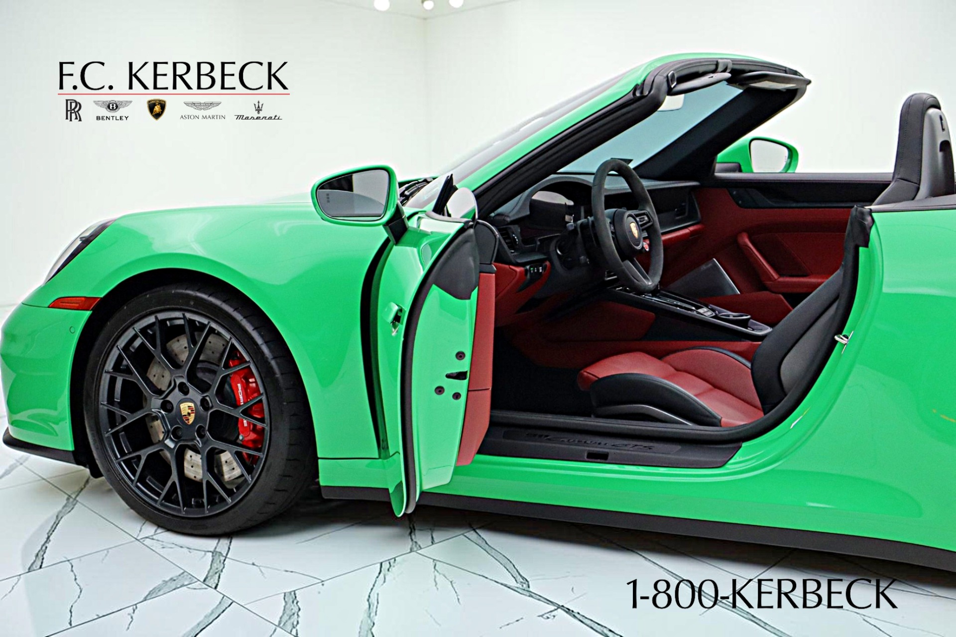 2025 Porsche 911 GTS - Photo 5
