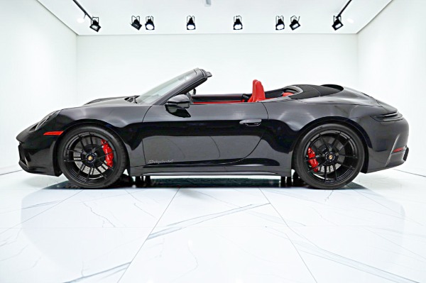 Used 2026 Porsche 911 Carrera 4 GTS T-Hybrid Cabriolet for sale $225,000 at F.C. Kerbeck Aston Martin in Palmyra NJ 08065 3