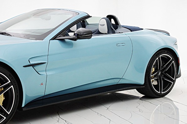 New 2026 Aston Martin Vantage S Roadster for sale $278,300 at F.C. Kerbeck Aston Martin in Palmyra NJ 08065 3