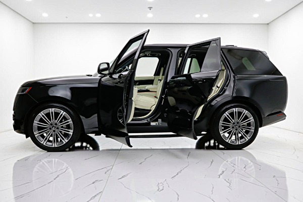 Used 2025 Land Rover Range Rover P400 SE SWB for sale $103,000 at F.C. Kerbeck Aston Martin in Palmyra NJ 08065 4