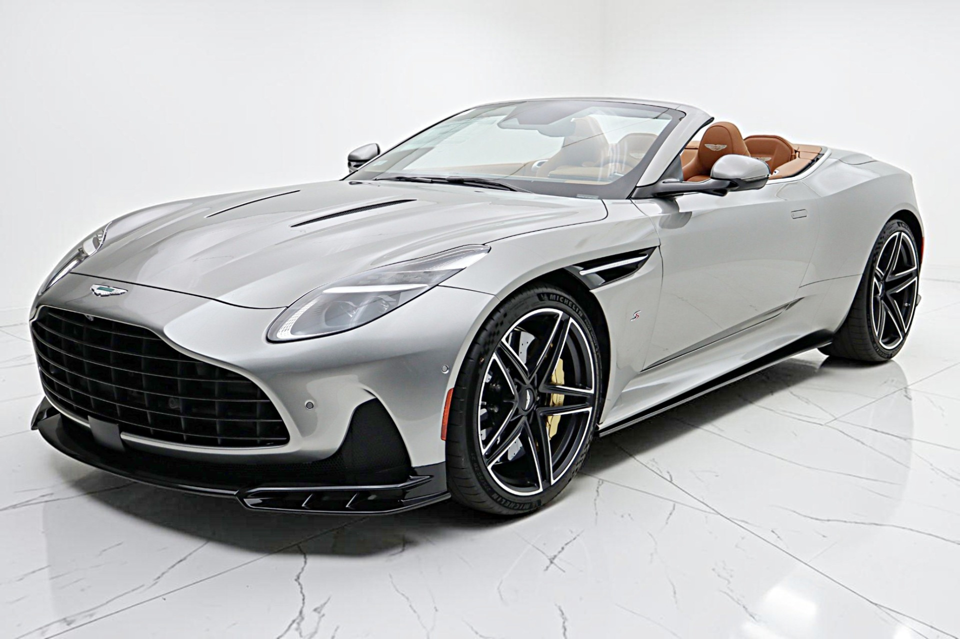 New 2026 Aston Martin DB12 S Volante for sale $339,300 at F.C. Kerbeck Aston Martin in Palmyra NJ 08065 2