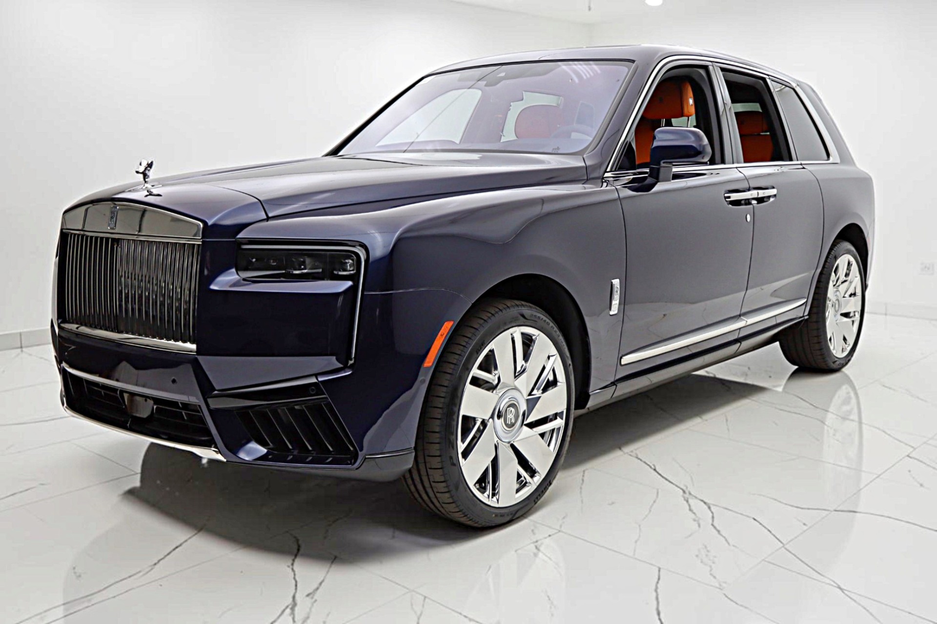 New 2027 Rolls-Royce Cullinan for sale $513,250 at F.C. Kerbeck Aston Martin in Palmyra NJ 08065 2