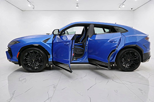 New 2026 Lamborghini Urus SE for sale $306,309 at F.C. Kerbeck Aston Martin in Palmyra NJ 08065 4