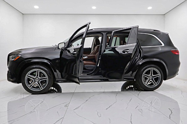 Used 2024 Mercedes-Benz GLS 450 for sale $65,000 at F.C. Kerbeck Aston Martin in Palmyra NJ 08065 4