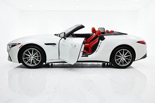 Used 2023 Mercedes-Benz SL-Class AMG SL 43 for sale $77,000 at F.C. Kerbeck Aston Martin in Palmyra NJ 08065 4