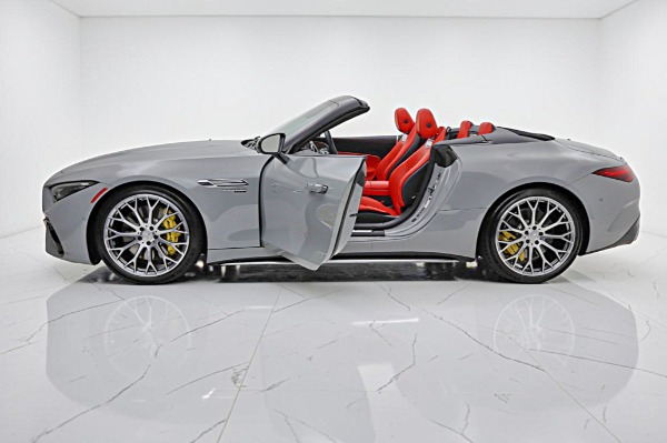 Used 2023 Mercedes-Benz SL-Class AMG 63 for sale $117,000 at F.C. Kerbeck Aston Martin in Palmyra NJ 08065 4