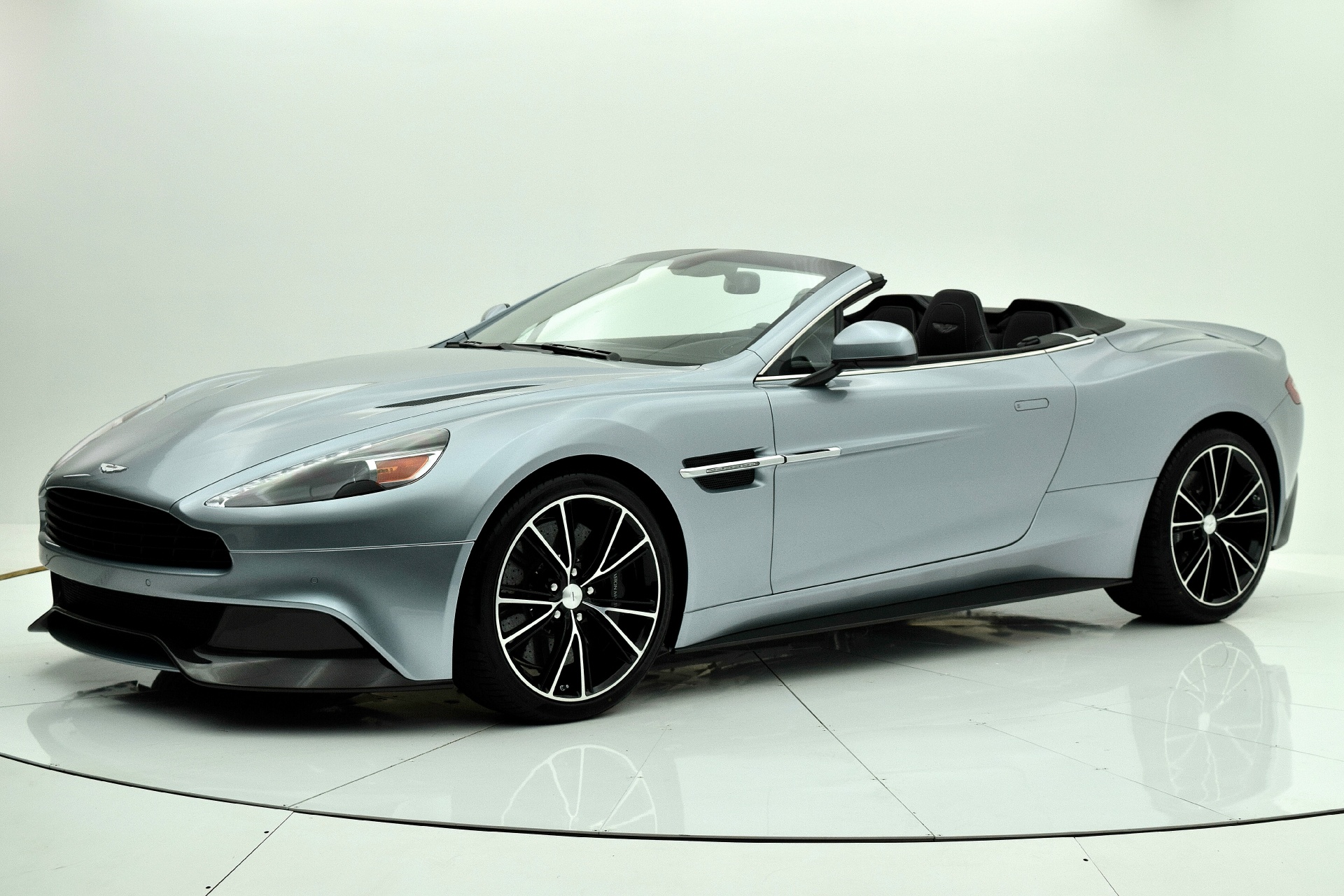 New 2016 Aston Martin Vanquish Volante for sale Sold at F.C. Kerbeck Aston Martin in Palmyra NJ 08065 2