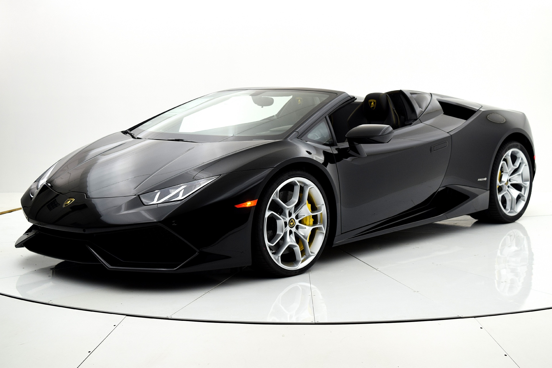 New 2017 Lamborghini Huracan LP610-4 Spyder for sale Sold at F.C. Kerbeck Aston Martin in Palmyra NJ 08065 2