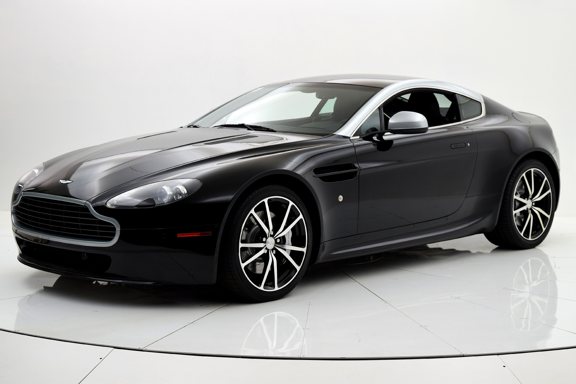 Used 2011 Aston Martin V8 Vantage N420 for sale Sold at F.C. Kerbeck Aston Martin in Palmyra NJ 08065 2