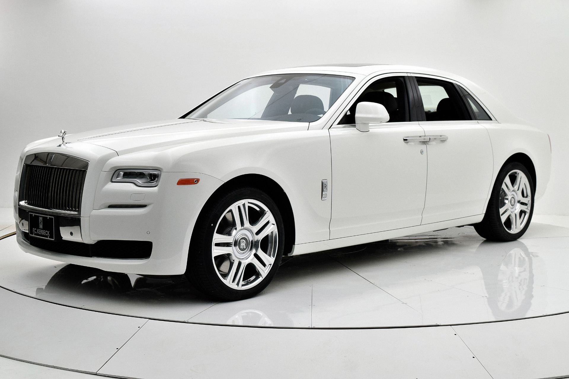 New 2017 Rolls-Royce Ghost for sale Sold at F.C. Kerbeck Aston Martin in Palmyra NJ 08065 2