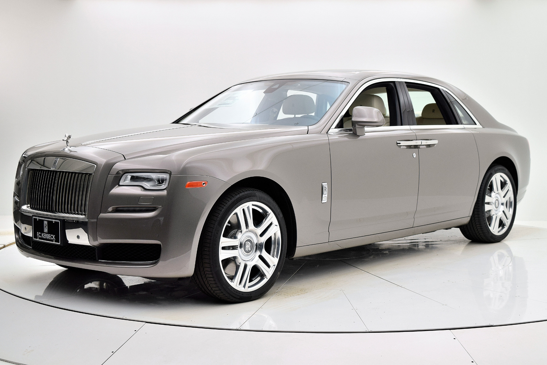 New 2017 Rolls-Royce Ghost for sale Sold at F.C. Kerbeck Aston Martin in Palmyra NJ 08065 2