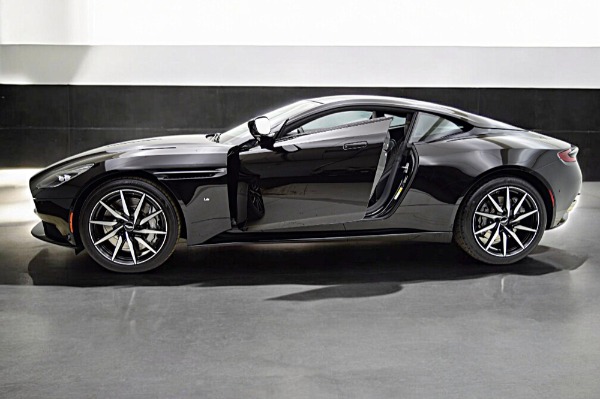Used 2017 Aston Martin DB11 V12 LAUNCH EDITION for sale Sold at F.C. Kerbeck Aston Martin in Palmyra NJ 08065 4