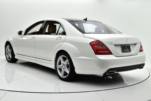 Used 2010 Mercedes-Benz S-Class S 550 for sale Sold at F.C. Kerbeck Aston Martin in Palmyra NJ 08065 4