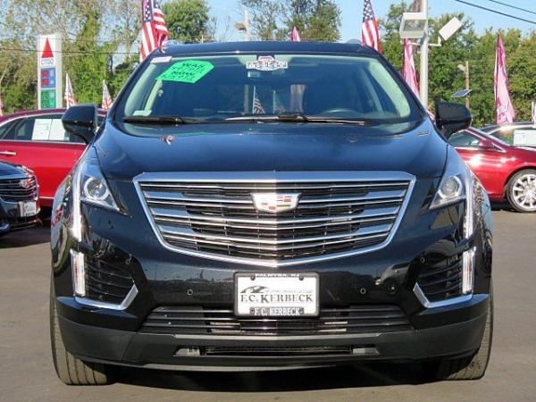 Used 2017 Cadillac XT5 Luxury FWD for sale Sold at F.C. Kerbeck Aston Martin in Palmyra NJ 08065 2