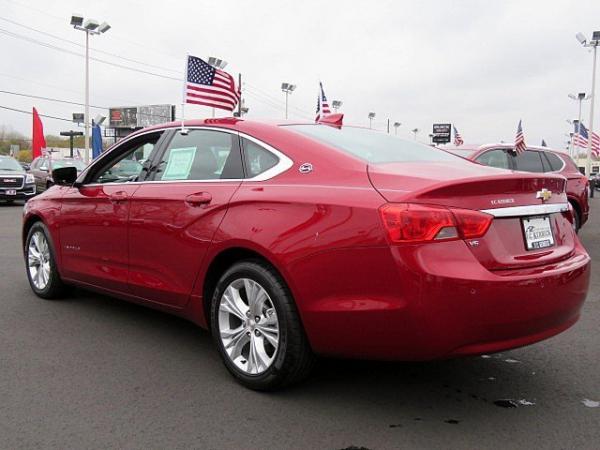 Used 2015 Chevrolet Impala LT for sale Sold at F.C. Kerbeck Aston Martin in Palmyra NJ 08065 4