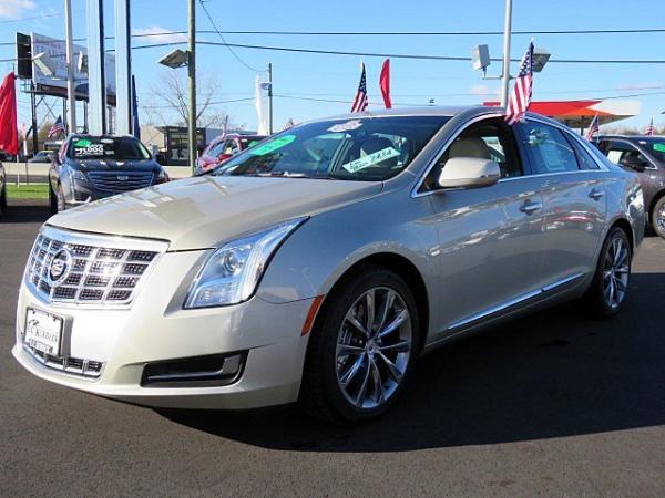 Used 2014 Cadillac XTS STD for sale Sold at F.C. Kerbeck Aston Martin in Palmyra NJ 08065 3