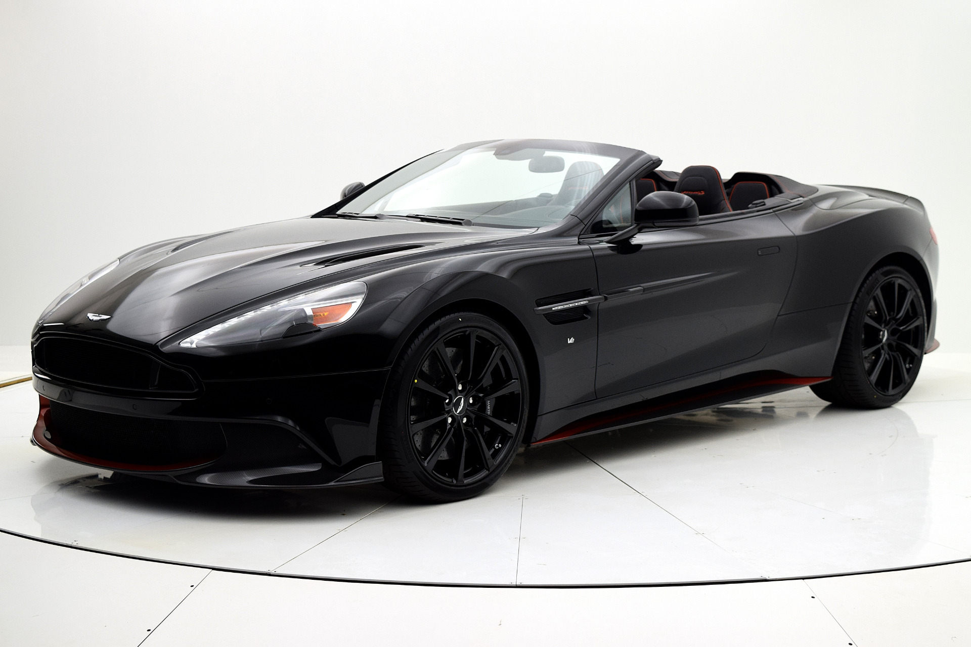 Used 2018 Aston Martin Vanquish S Volante for sale Sold at F.C. Kerbeck Aston Martin in Palmyra NJ 08065 2