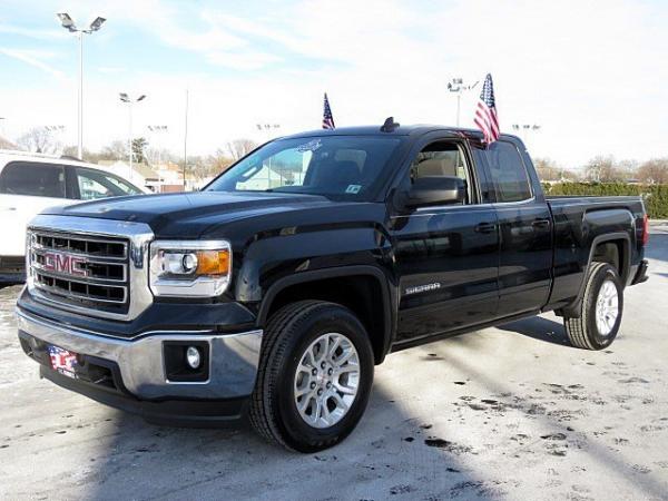 Used 2015 GMC Sierra 1500 SLE for sale Sold at F.C. Kerbeck Aston Martin in Palmyra NJ 08065 3