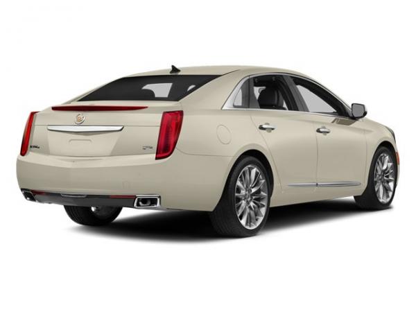 Used 2014 Cadillac XTS Luxury for sale Sold at F.C. Kerbeck Aston Martin in Palmyra NJ 08065 3