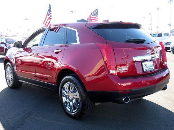 Used 2016 Cadillac SRX Luxury Collection for sale Sold at F.C. Kerbeck Aston Martin in Palmyra NJ 08065 4