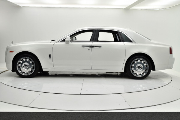 Used 2014 Rolls-Royce Ghost for sale Sold at F.C. Kerbeck Aston Martin in Palmyra NJ 08065 3