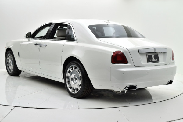 Used 2014 Rolls-Royce Ghost for sale Sold at F.C. Kerbeck Aston Martin in Palmyra NJ 08065 4