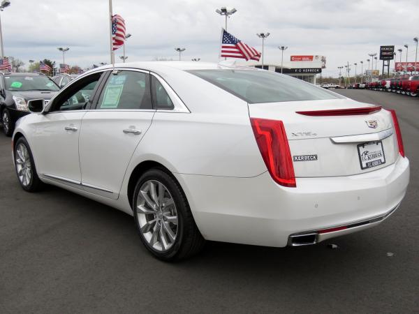 Used 2016 Cadillac XTS Luxury Collection for sale Sold at F.C. Kerbeck Aston Martin in Palmyra NJ 08065 4