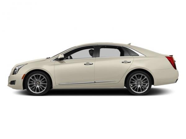 Used 2013 Cadillac XTS Luxury for sale Sold at F.C. Kerbeck Aston Martin in Palmyra NJ 08065 1