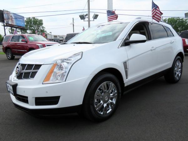 Used 2012 Cadillac SRX Luxury Collection for sale Sold at F.C. Kerbeck Aston Martin in Palmyra NJ 08065 3