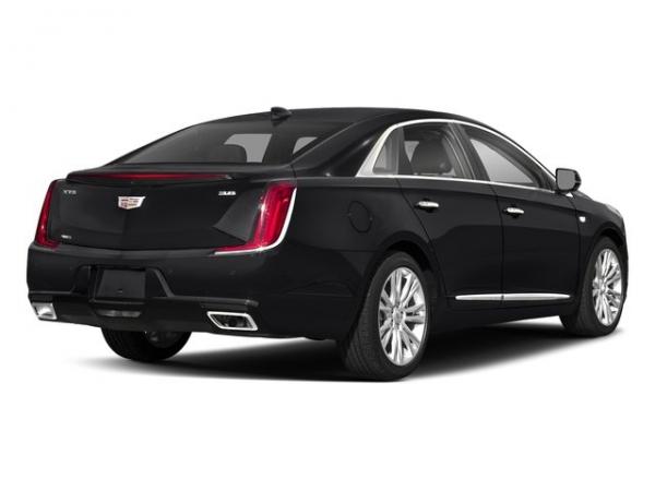 Used 2018 Cadillac XTS Luxury for sale Sold at F.C. Kerbeck Aston Martin in Palmyra NJ 08065 3