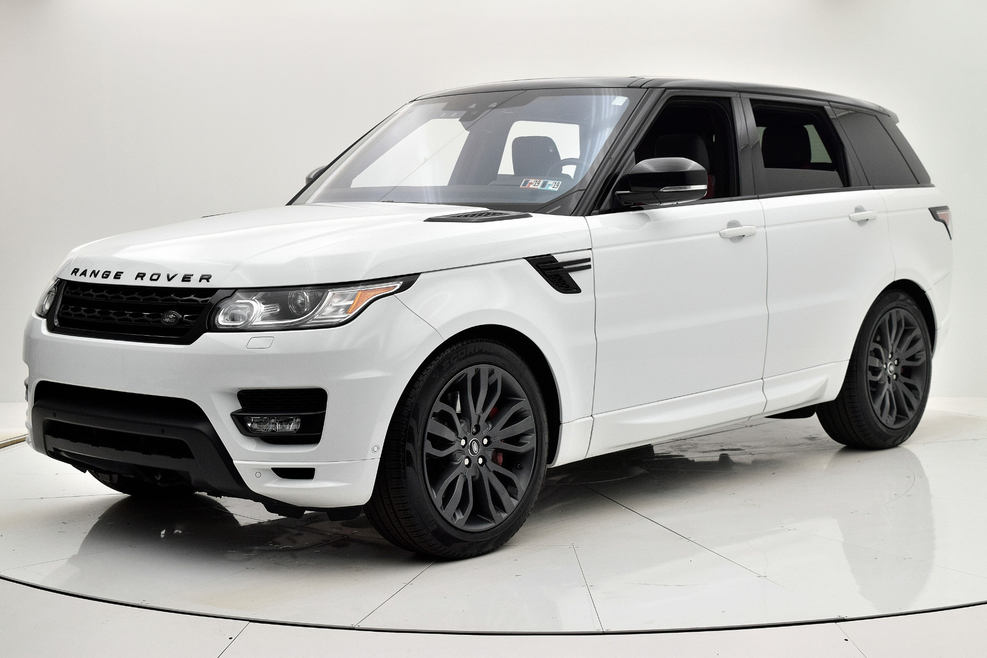 Used 2017 Land Rover Range Rover Sport HSE Dynamic for sale Sold at F.C. Kerbeck Aston Martin in Palmyra NJ 08065 2